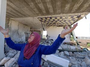 shelling by Syrian regime forces leave 7 killed.