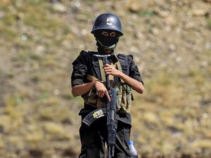 Yemeni Army repelled heavy assaults by Iran-backed Houthis