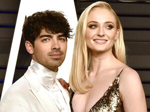 جو جوناس وصوفي تيرنر