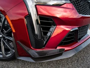 ’كاديلاك CT4-V Blackwing‘ للعام 2022 تتمتّع بأعلى قوّة سفلية ضاغطة في تاريخ سلسلة V-Series