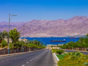 مدينة العقبة الأردنية تستقبل أولى وفود السياح الروس