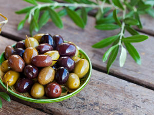 fresh olives
