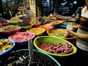 المواطن لا يستطيع أن يحصل على وجبة غذائية متكاملة لعائلة من 3 أفراد.