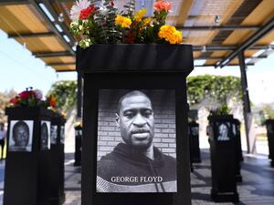 First photos emerged for of Derek Chauvin since his sentencing