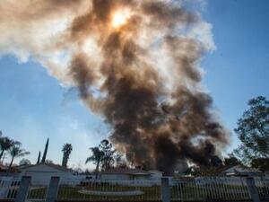 انفجار هائل في مخبأ للألعاب النارية