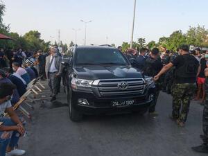 مناوشات بين أنصار حركة النهضة، وأنصار الرئيس التونسي