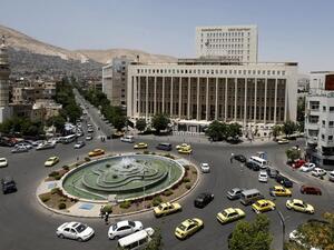 مساران داخلي وخارجي للحل في سوريا