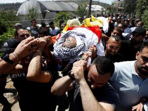 شهيد وعشرات المصابين في نابلس