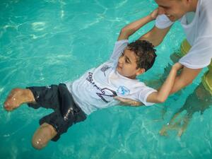 مخيم صيفي يحتضن ذوي الإعاقة في غزة