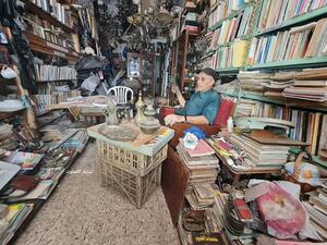 صاحب أقدم متجر "أنتيكا" بغزة يشكو قلة زائريه