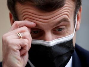 مسبح بريجيت ماكرون