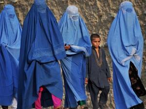 طالبان ستدعو النساء للمشاركة في إدارة البلاد