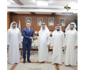 غرفة عجمان تعقد اجتماعاً مع شركة "داهوا" الصينية للحلول التكنولوجية الرائدة