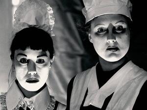 Double trouble Murder Madame (1999) Natasha Holmes + Isabel Caballero 