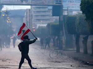 الجيش على خط الازمة