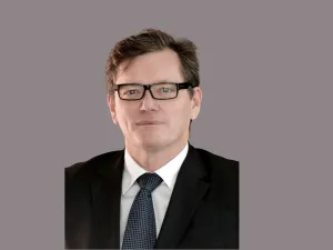 "بنك الإمارات دبي الوطني" يحصد اثنتين من الجوائز المرموقة خلال حفل توزيع جوائز "يوروموني للتميز 2021"