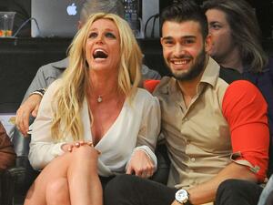 بريتني سبيرز وسام أصغري