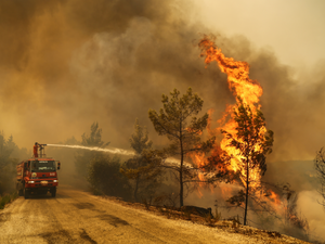 الحرائق في فرنسا