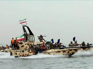 زورق حربي ايراني