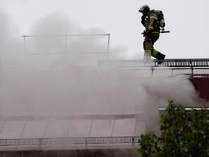 كما أكدت الشرطة في موقعها الإلكتروني أنها تعمل على إجلاء سكان المنطقة.