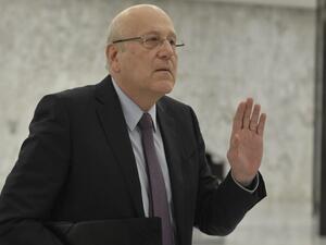 ورجحت مصادر مقربة من نجيب ميقاتي المكلف بتشكيل الحكومة، أن يتم الإعلان عن تشكيلة الحكومة الجديدة خلال 48 ساعة.