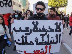 Hundreds of Tunisians demonstrated in Sfax 