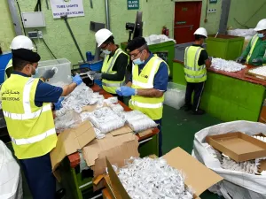 جمارك دبي تُعيد تدوير 113 ألف قطعة من البضائع المقلدة