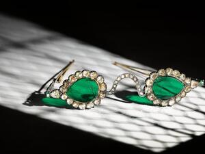  "Halo of Light" spectacles