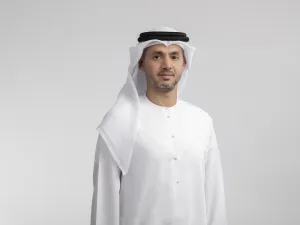 "القابضة" (ADQ) تعزز محفظة أعمالها في قطاع الصحة والدواء من خلال توقيع اتفاقية استحواذ على شركة "أسينو" لتصنيع الأدوية
