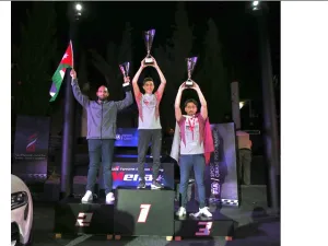 سامي جو أبي نخلة بطل "كأس تويوتا جازو للسباقات الرقمية في الشرق الأوسط وشمال أفريقيا" في دورته الأولى