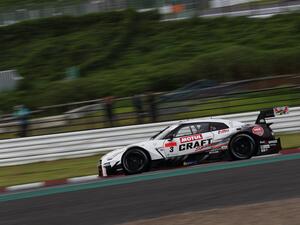 سيارات نيسان GT-R تهيمن على منصة التتويج في سوزوكا