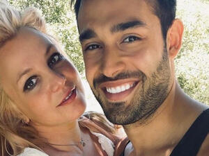 Spears posted a short video showing off the engagement ring 