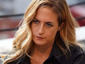 اتصل بمدير أعمالي