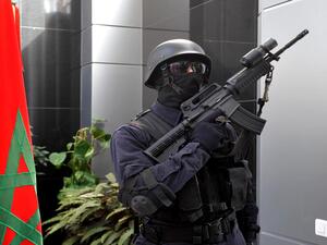 عنصر من الامن المغربي