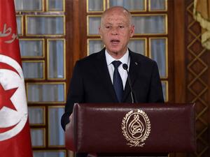 حين هزم الرئيس التونسي الأحزاب وأنهى فوضاها