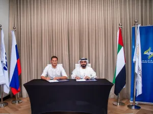 غرفة عجمان توقع مذكرة تعاون مع "روس غلوبال إكسبورت"   