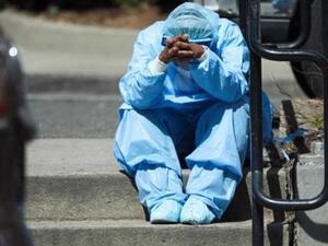 الآلاف العاملين بالمستشفيات الأمريكية يدعون لإضراب