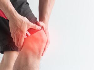 7 من أعراض التهاب المفاصل في الركبة