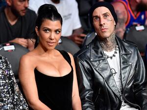 كورتني كارداشيان وترافيس باركر