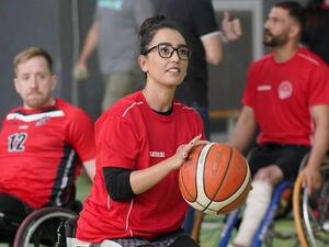 Afghan refugee, Nilofar Bayat