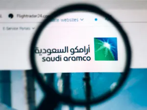 أرامكو السعودية تراسل بنوك للحصول على قرض بقيمة 12-14 مليار دولار