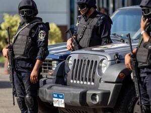 عناصر من الأمن المصري
