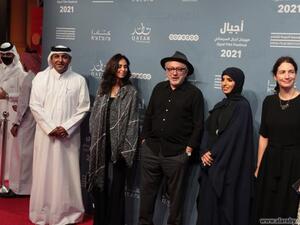  نخبة من كبار الضيوف تطل على السجادة الحمراء