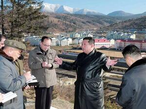 الزعيم الكوري الشمالي كيم جونغ أون 