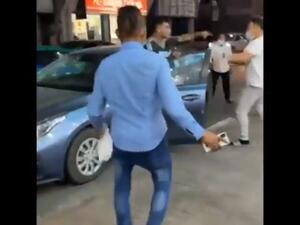 مشهد من الفيديو