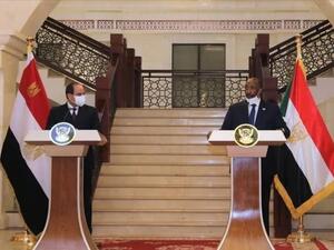 الرئيس المصري عبد الفتاح السيسي وقائد الجيش السوداني عبد الفتاح البرهان