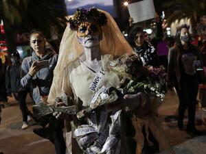 المكسيك تحتفل بيوم الموتى