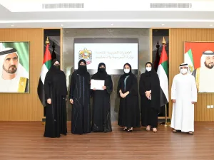 وصل تدعم منطقة دبي التعليمية لتأمين احتياجات الطلاب من خلال برنامج "عطاء للأبناء"