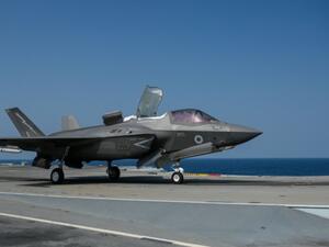 A F-35B fighter jet