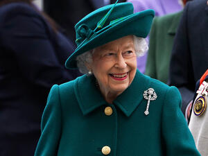 الملكة اليزابيث